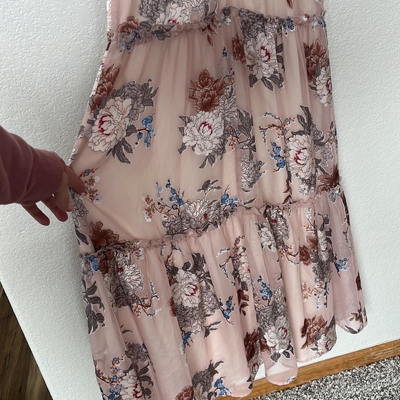 Show Me Your Mumu Dress Floral Tiered Maxi Pink size Small - Picture 11 of 13